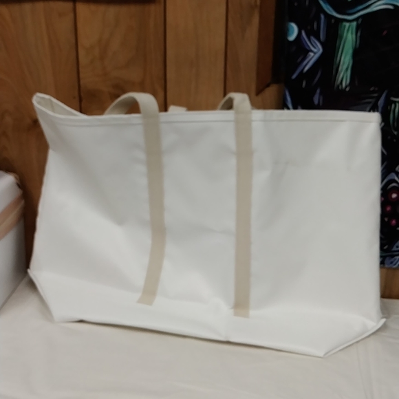 Pottery Barn Mark and Graham tote bag - Picture 3 of 3